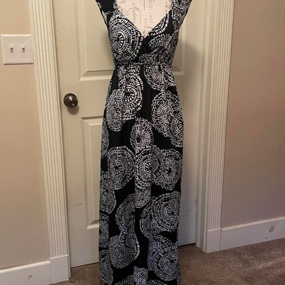 Unbranded Women's Black and White Dress